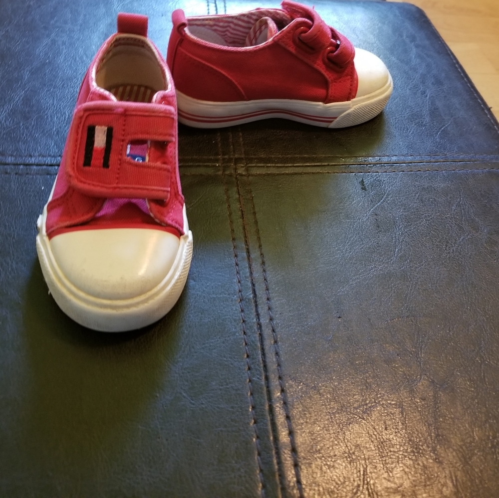TOMMY HILFIGER Slip-on Sneakers (Size 6M=25cm) - Picture 2 of 16